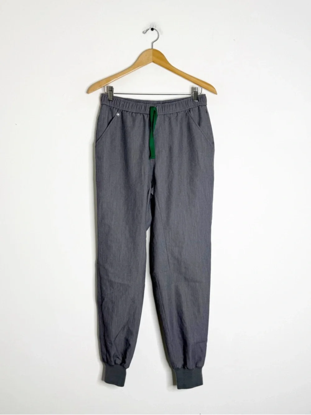 FIGS Scrub Set Small Gray Pink Ribbon Cancer Awareness Tansen Pants Chisec Top